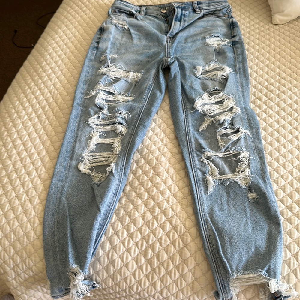 American eagle distressed mom jeans